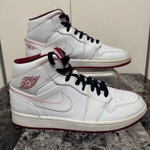 **Air Jordan 1 Retro Mid “White Gym Red” Size 8.5 Shoes NIKE